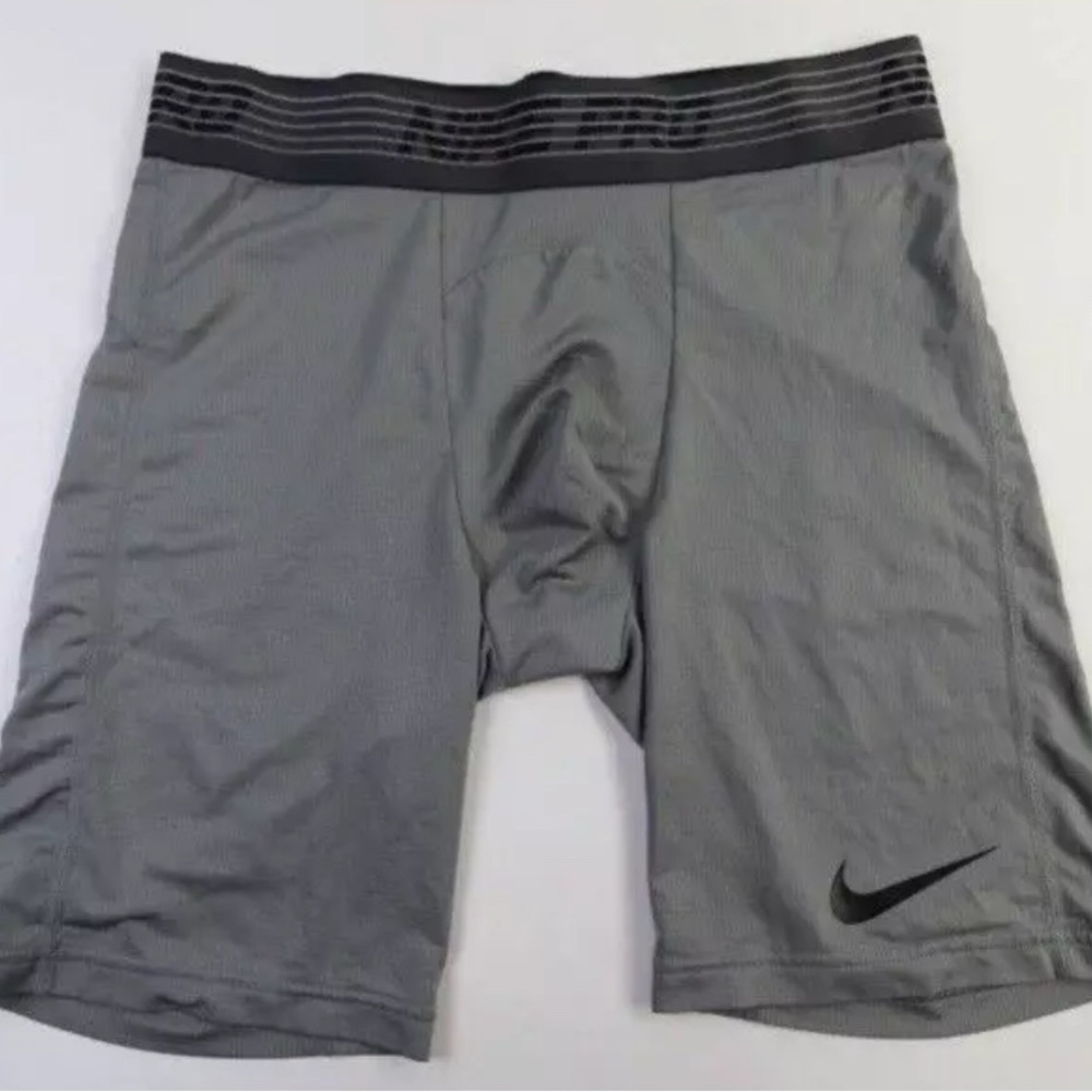 Nike Gray Men’s Compression Shorts Moisture-Wicking PerformanceJOCK GYM GEAR EUC - Picture 5 of 5